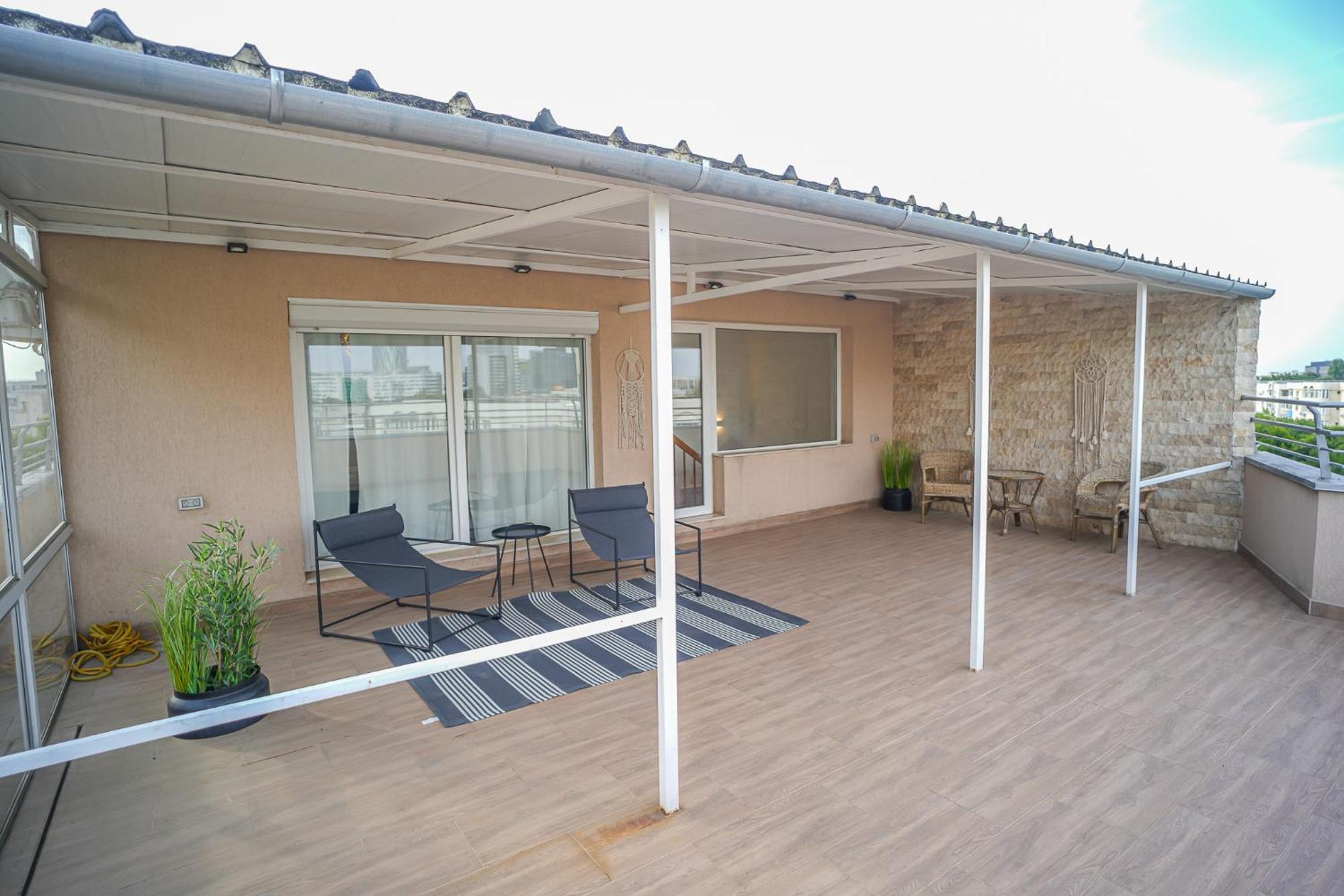 Penthouse With Huge Rooftop Terrace & City View Boekarest Buitenkant foto