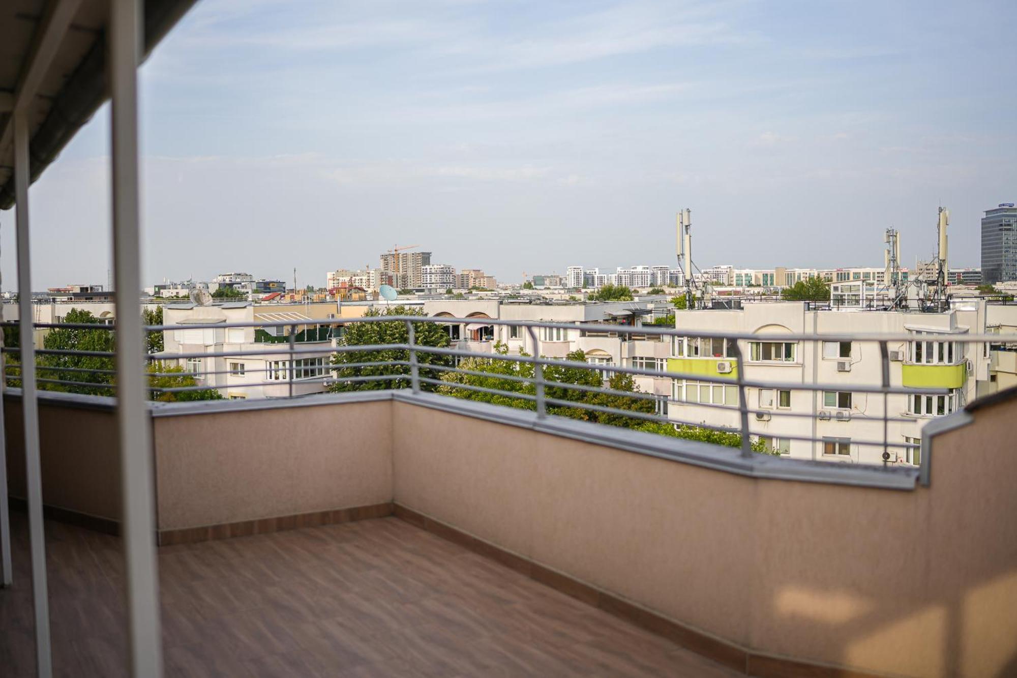 Penthouse With Huge Rooftop Terrace & City View Boekarest Buitenkant foto
